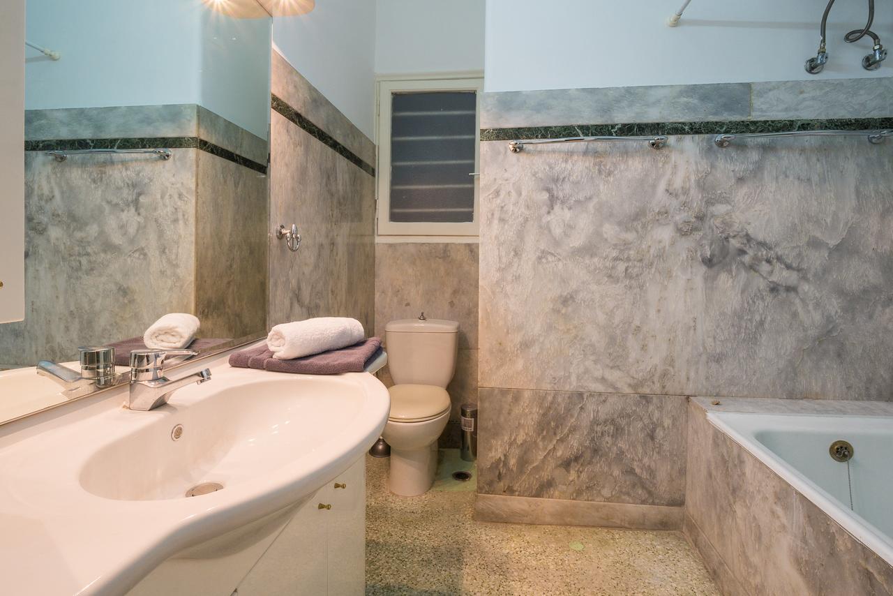 Capricorn - Luxurious Apartment In Kolonaki アテネ エクステリア 写真